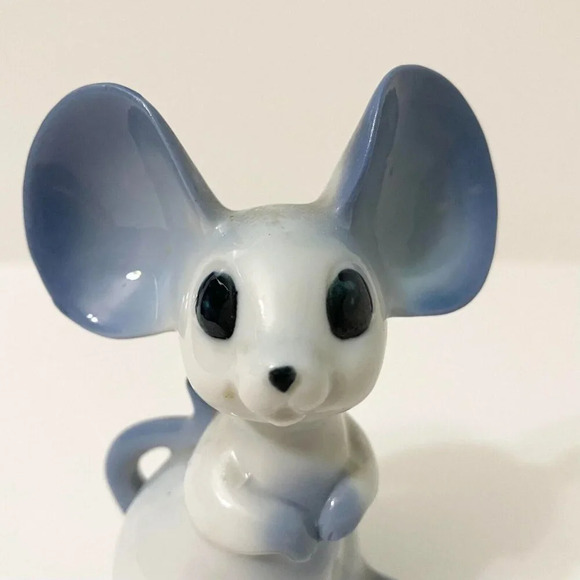 Vintage Ceramic Mouse Big Ears Made in Japan 4.5  Inch Tall Figurine - Picture 2 of 15